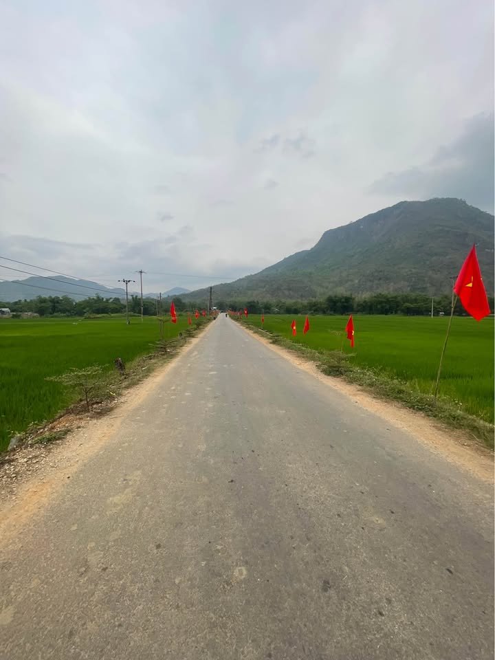 Hanoi to Van Son Cycling Tour 3 Days: Explore the Roof of Muong Bi